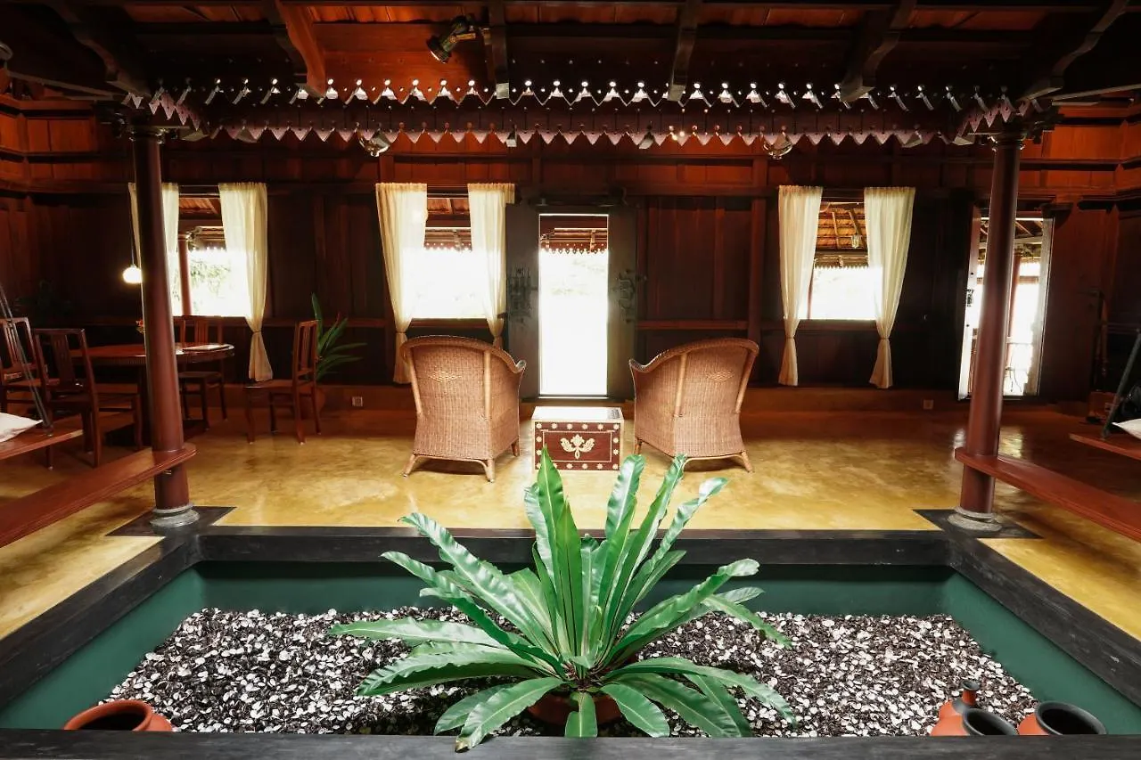 Vismaya By Moksha Stays Turavūr Hotel